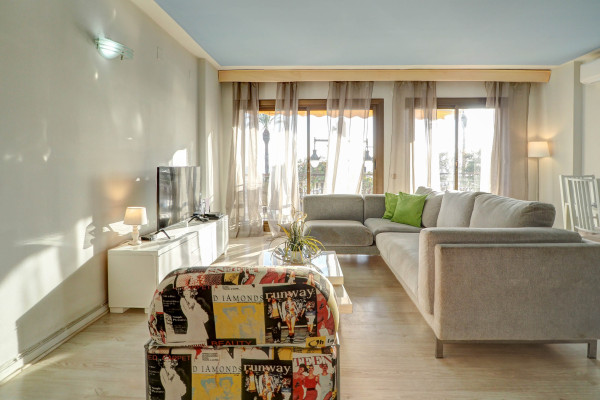 #51525 - Apartment - Centre, Sitges | Apartments for Sale | Hello Homes Sitges