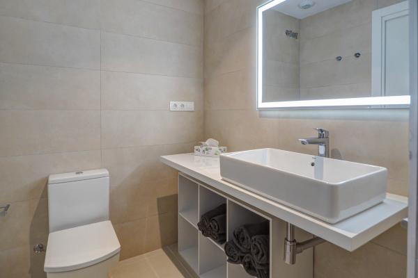 #51552 - Apartment - Centre, Sitges | Apartments for Sale | Hello Homes Sitges