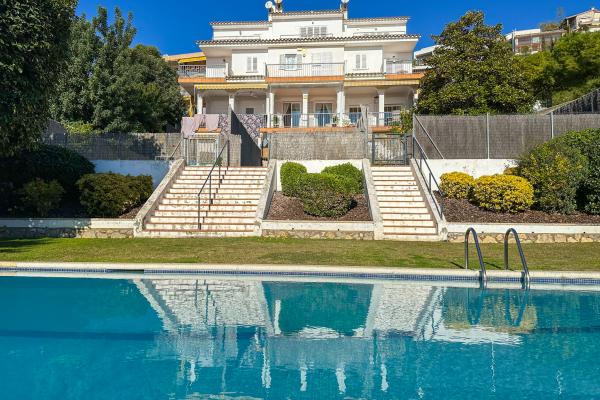#52101 - House - Levantina, Sitges | Houses for Sale | Hello Homes Sitges