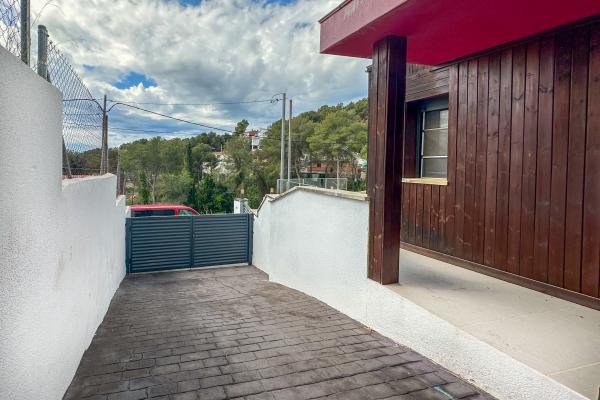 #52836 - House - Las Palmeras, Canyelles | Houses for Sale | Hello Homes Sitges