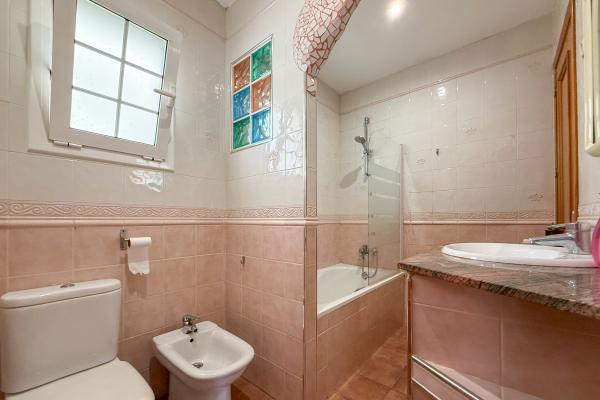 #53205 - Apartment - Sant Crispí, Sitges | Apartments for Sale | Hello Homes Sitges