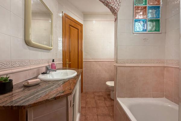 #53208 - Apartment - Sant Crispí, Sitges | Apartments for Sale | Hello Homes Sitges