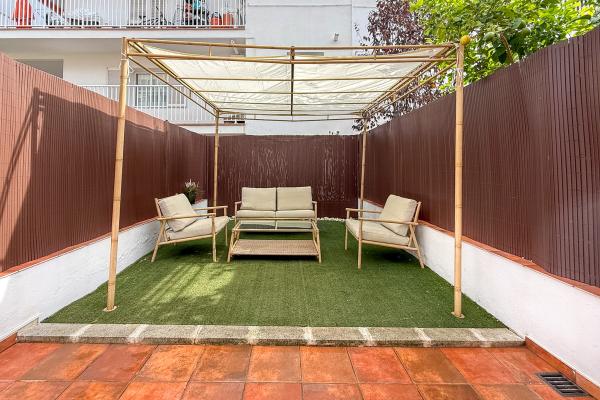 #54539 - Haus - Centre, Sant Pere de Ribes | Häuser zum Verkauf | Hello Homes Sitges