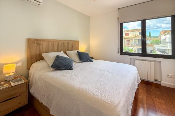 #54551 - Haus - Centre, Sant Pere de Ribes | Häuser zum Verkauf | Hello Homes Sitges