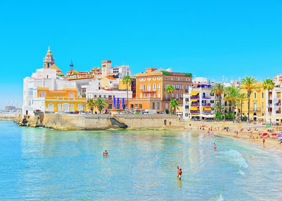 Converteix el teu habitatge en apartament turístic a Sitges
